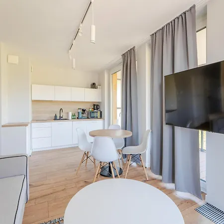 Lighthouse 3 2 Surfingbird Apartment