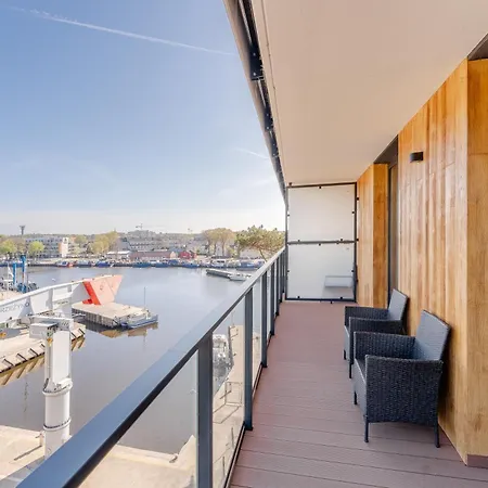 Lighthouse 3 2 Surfingbird Apartment Mrzezyno